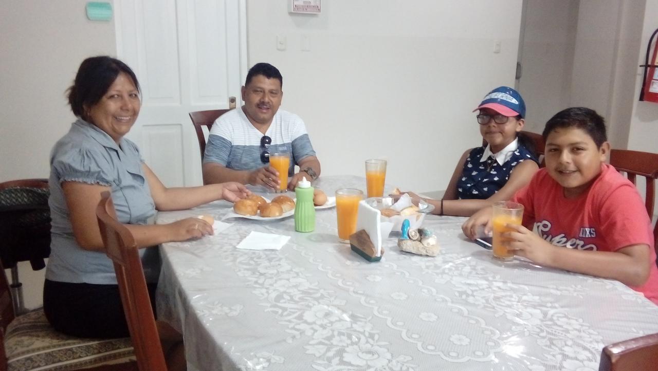 Hospedaje Residencial Los Fresnos - Miraflores Piura Esterno foto