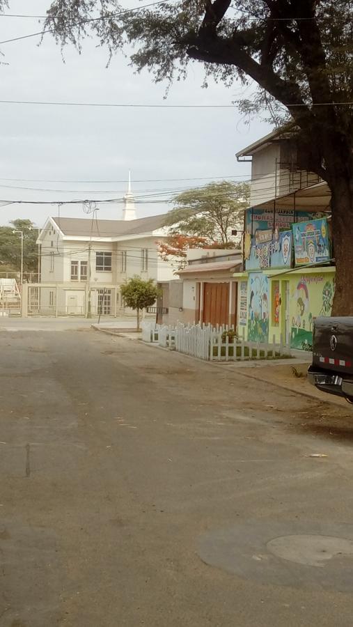 Hospedaje Residencial Los Fresnos - Miraflores Piura Esterno foto